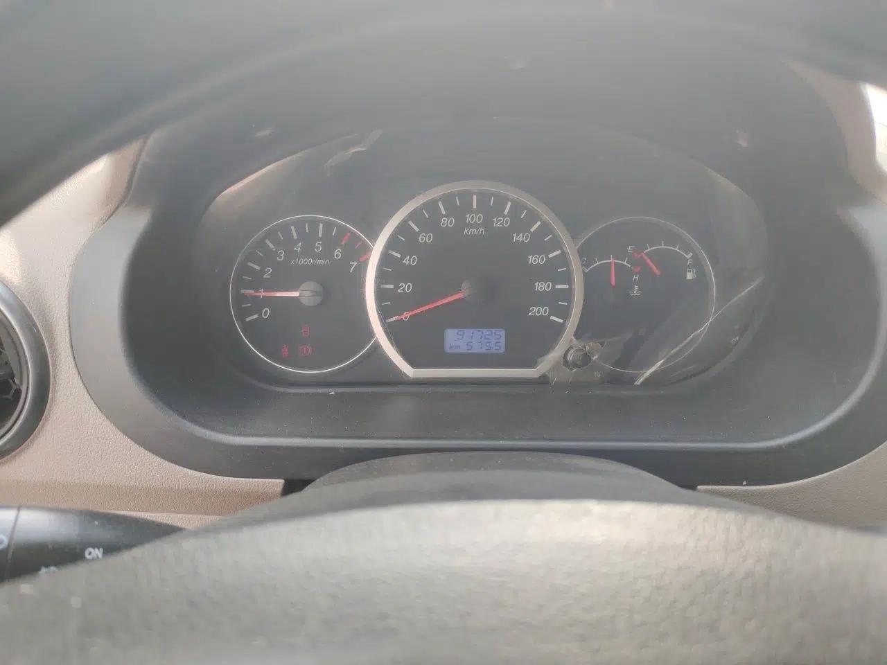 Wuling Hongguang 2013 1.5L Comfort Model — миниатюра 11