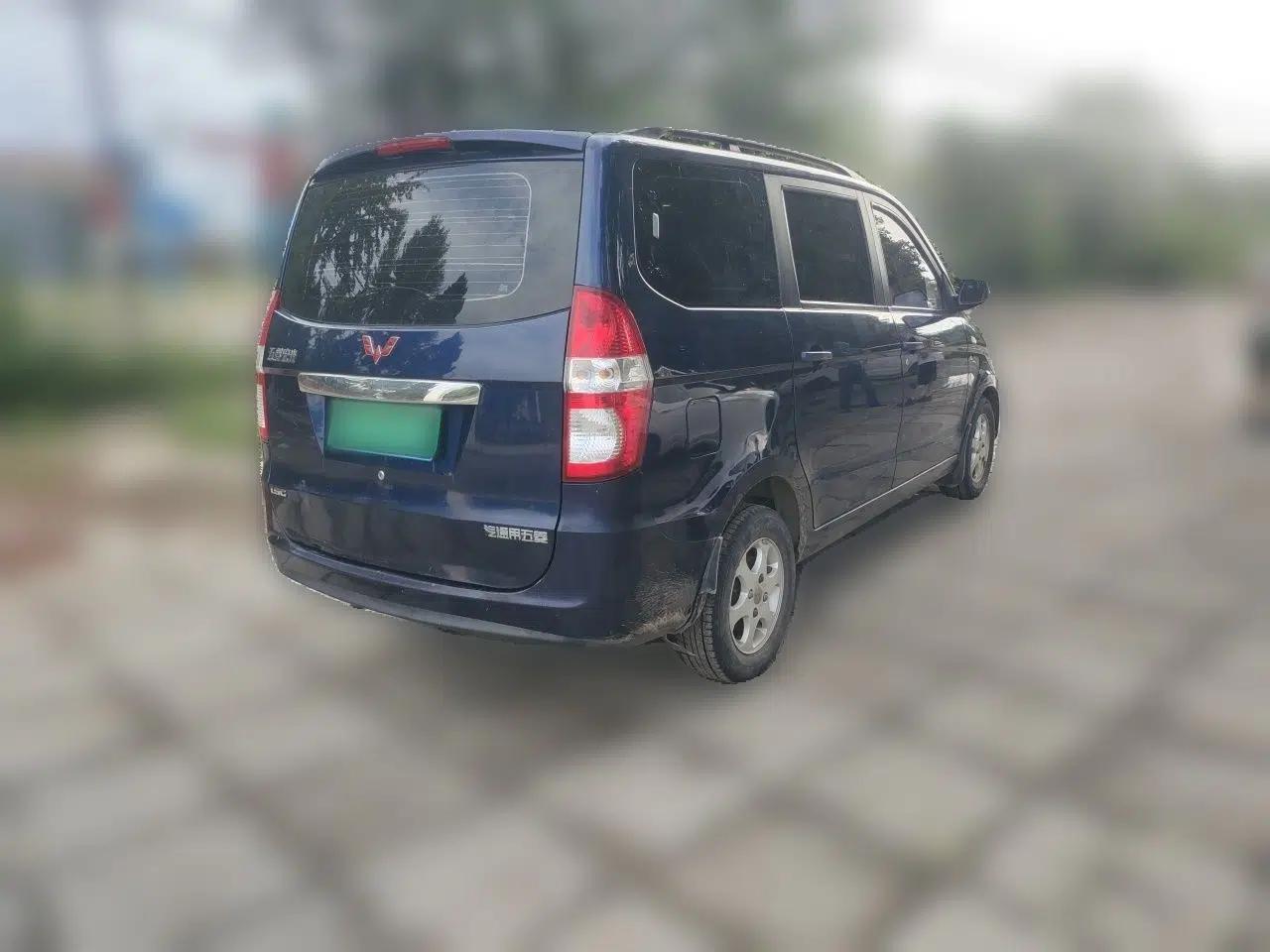 Wuling Hongguang 2013 1.5L Comfort Model — миниатюра 6