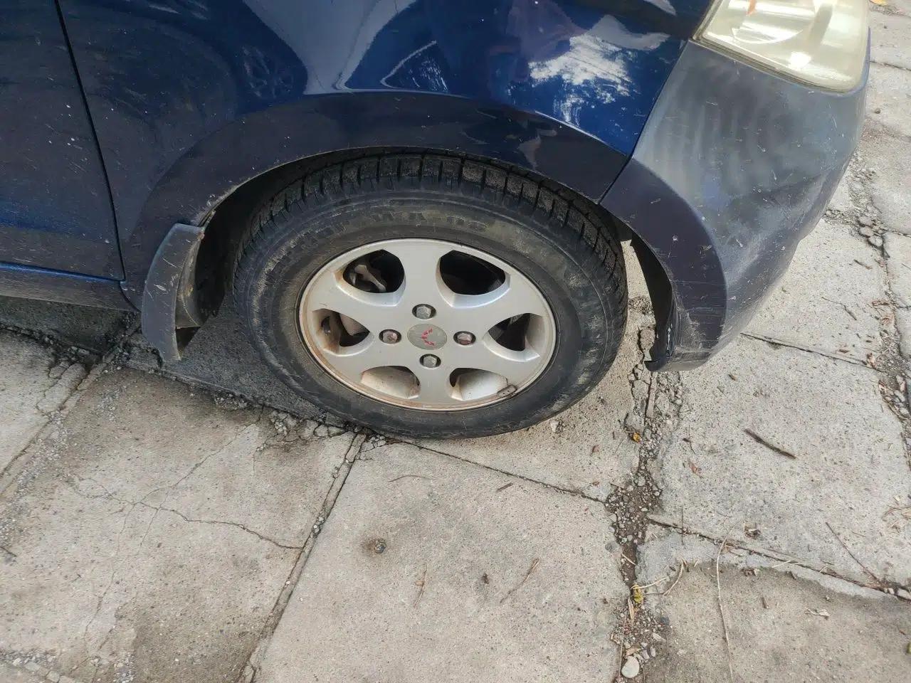 Wuling Hongguang 2013 1.5L Comfort Model — миниатюра 8