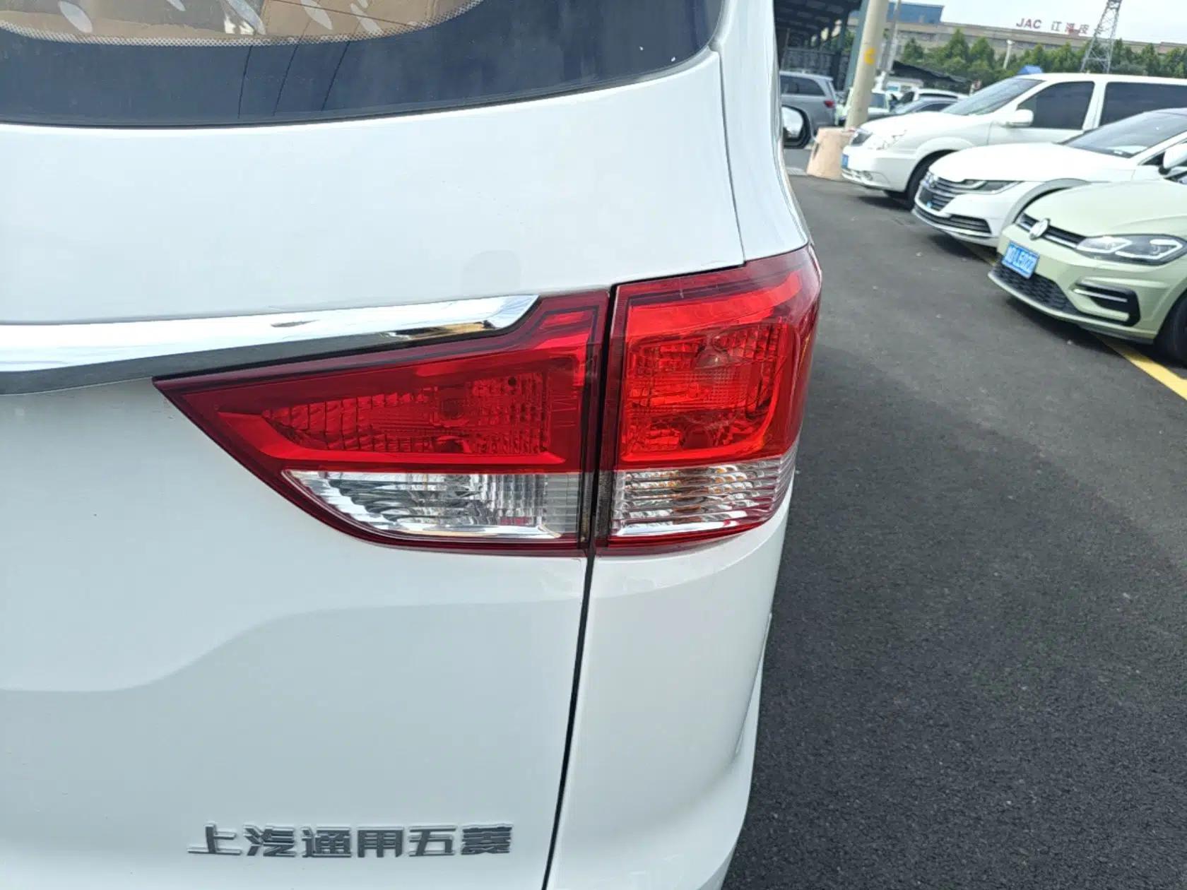 Wuling Hongguang 2015 1.5L S1 Comfort China V Standard — миниатюра 9