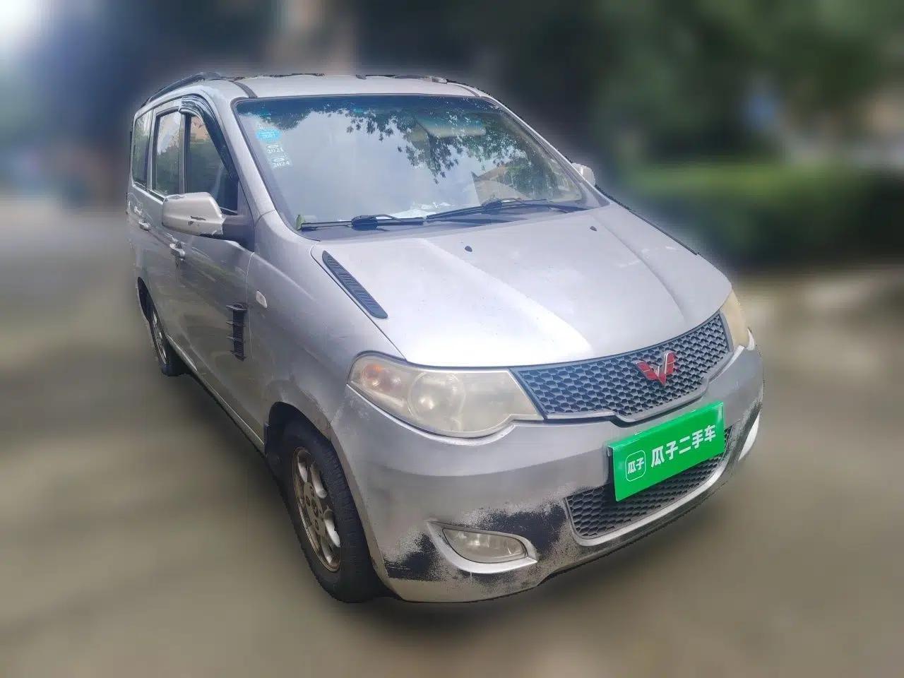 Wuling Hongguang 2013 1.5L Base Version — миниатюра 3