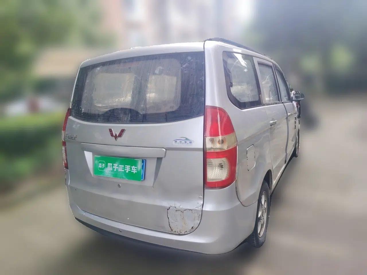 Wuling Hongguang 2013 1.5L Base Version — миниатюра 6