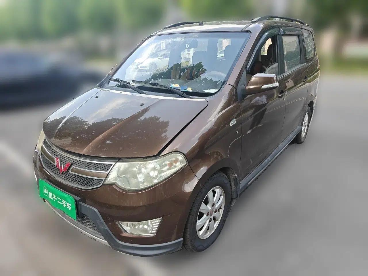 Wuling Hongguang 2014 1.5L S Comfort Model — миниатюра 1