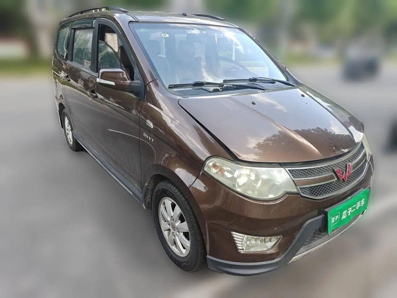 Wuling Hongguang 2014 1.5L S Comfort Model — миниатюра 3