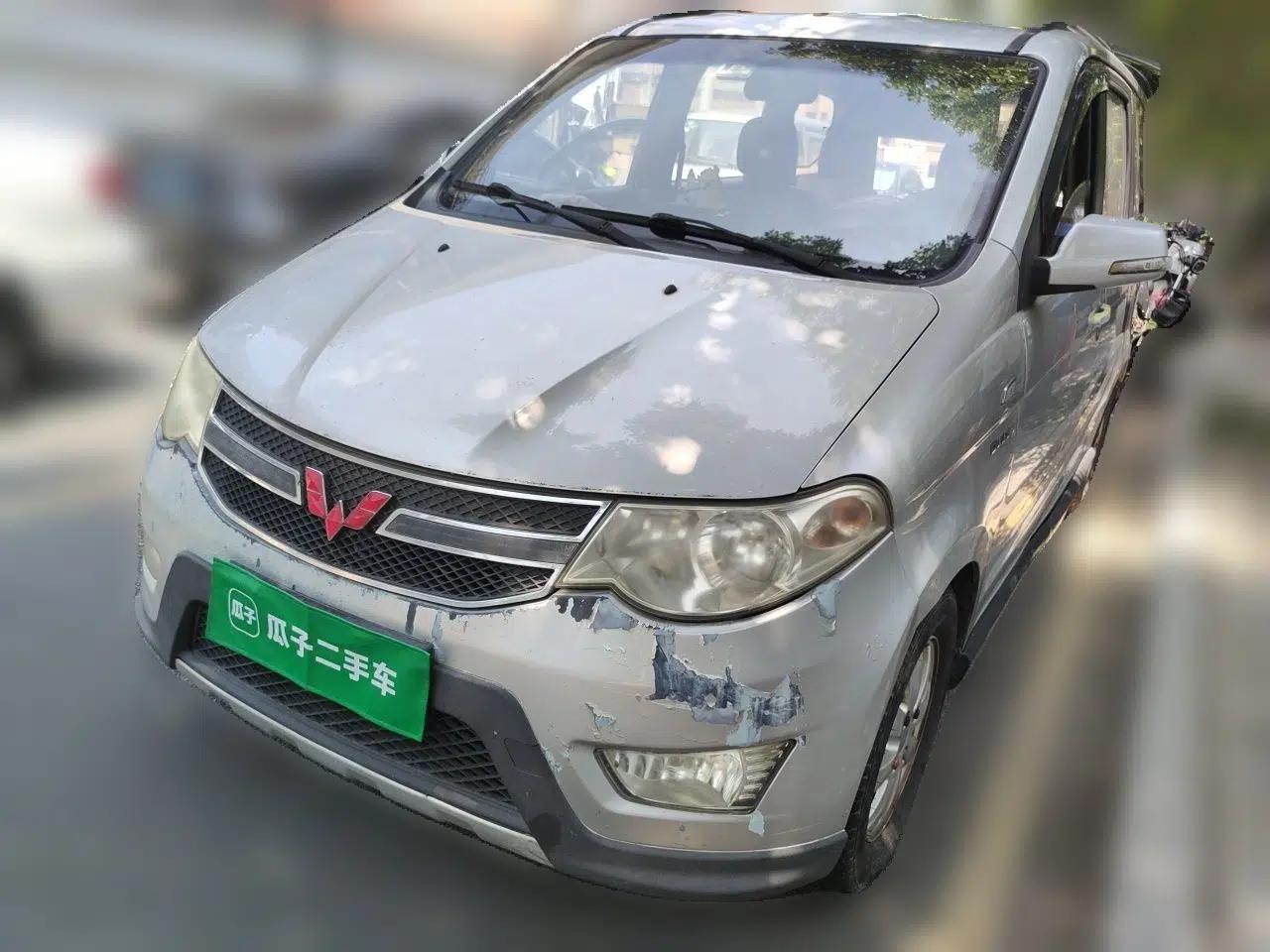 Wuling Hongguang 2014 1.5L S Comfort Model — миниатюра 1
