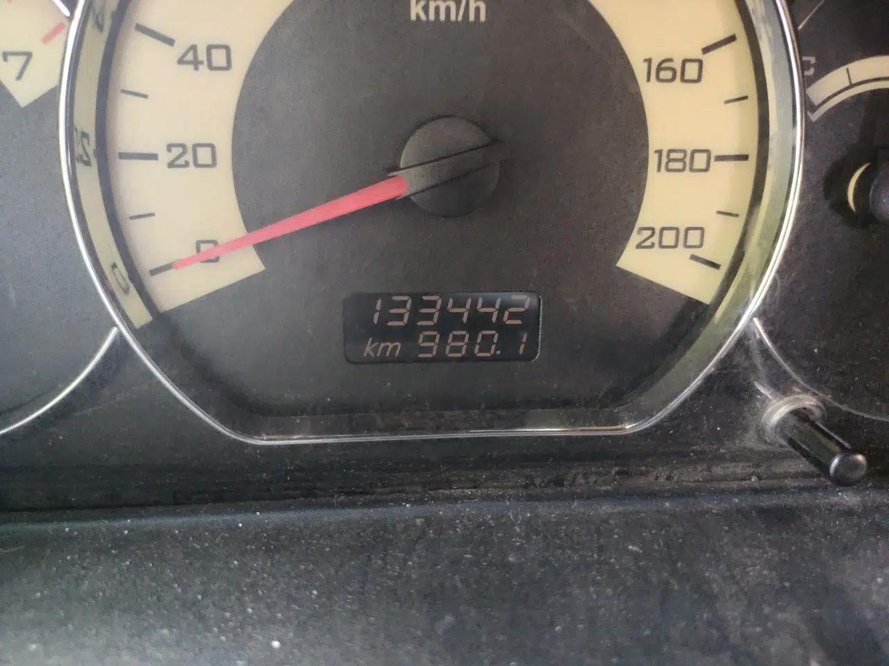 Wuling Hongguang 2014 1.5L S Comfort Model — миниатюра 12