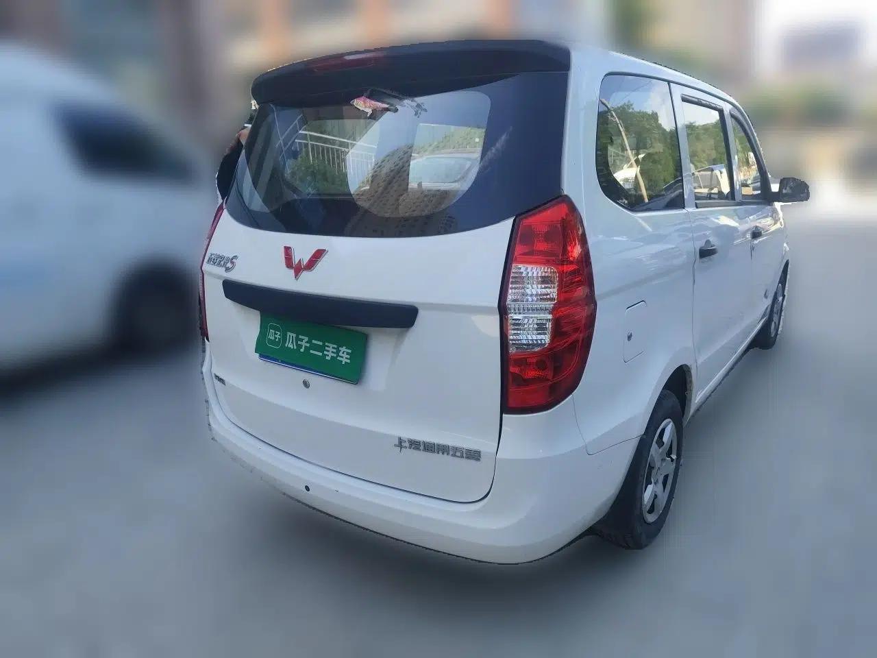 Wuling Hongguang 2015 1.2L S Base Model China V Standard — миниатюра 6