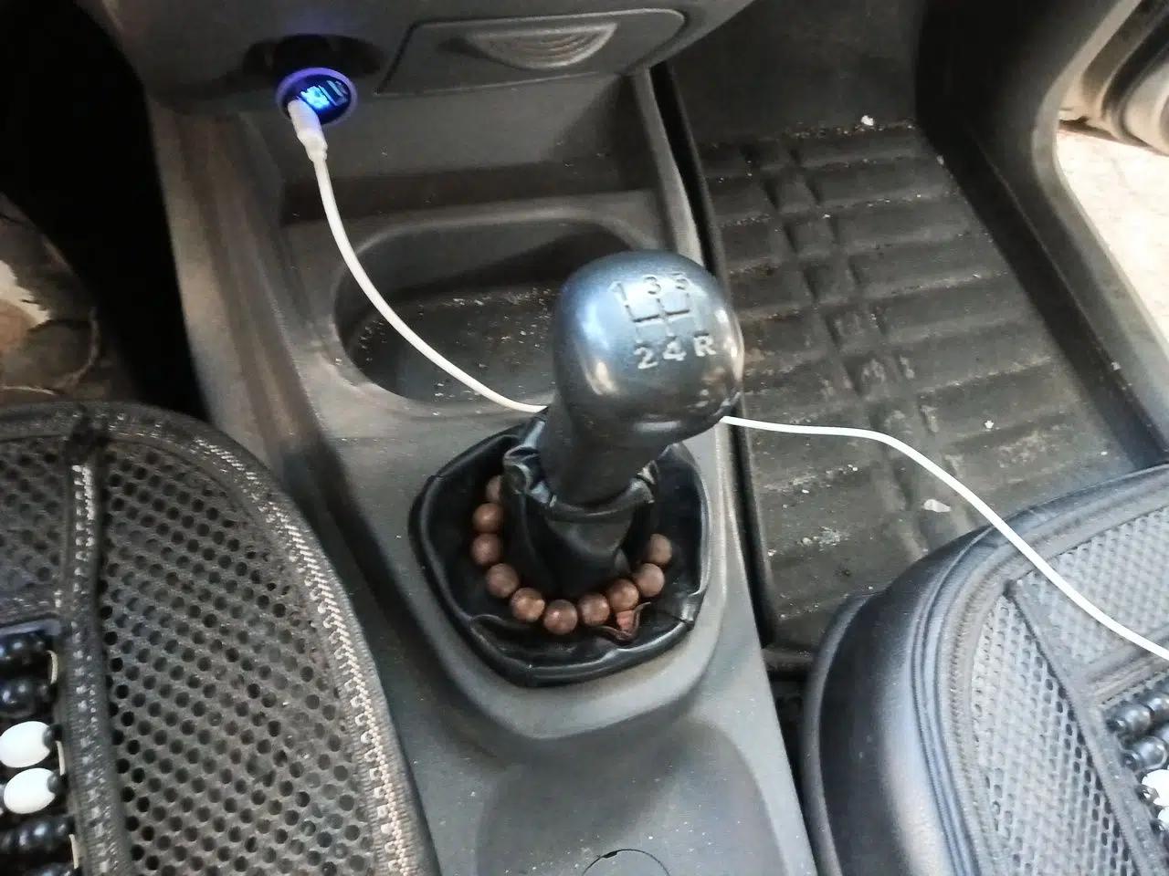 Wuling Hongguang 2014 1.2L Base Model China IV — миниатюра 14