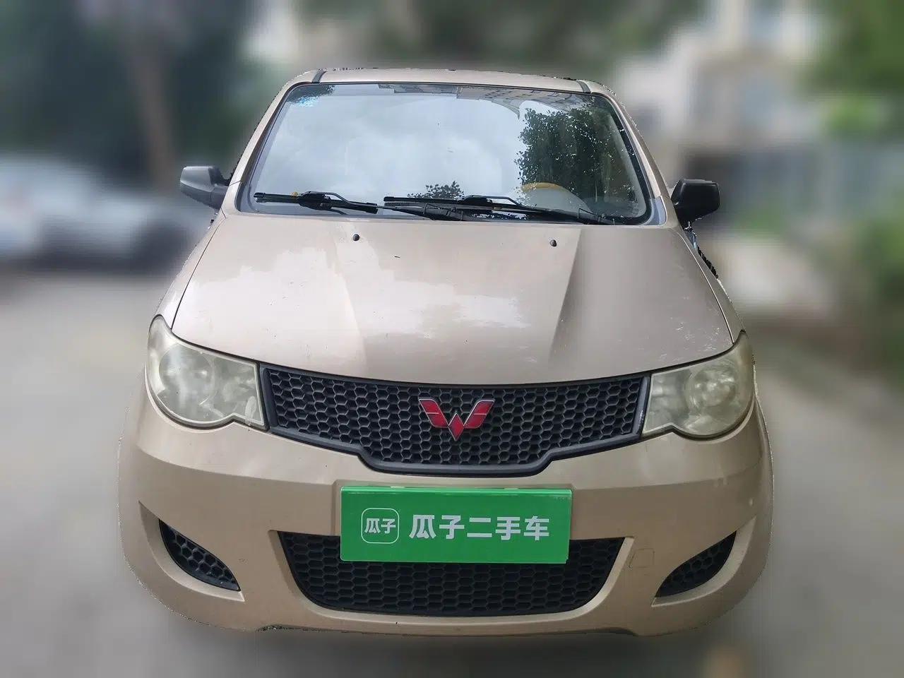 Wuling Hongguang 2013 1.5L Base Version — миниатюра 2