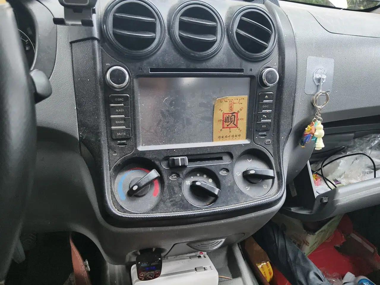 Wuling Hongguang 2013 1.5L Base Version — миниатюра 13