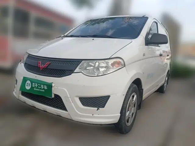 Wuling Hongguang 1.5L manual 2-seat light-duty enclosed van