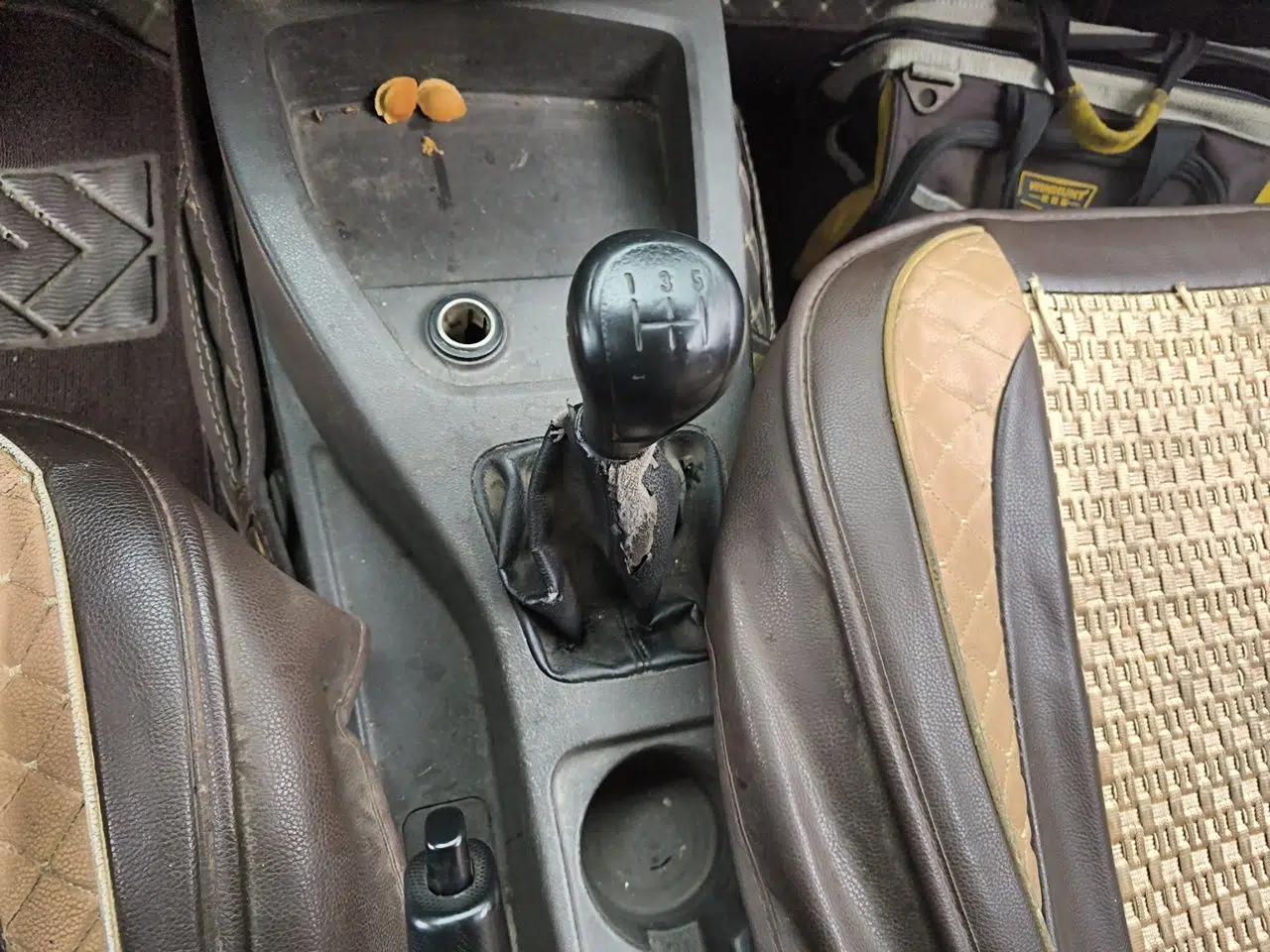 Wuling Hongguang 2015 1.5L S Basic Version China V Standard — миниатюра 14