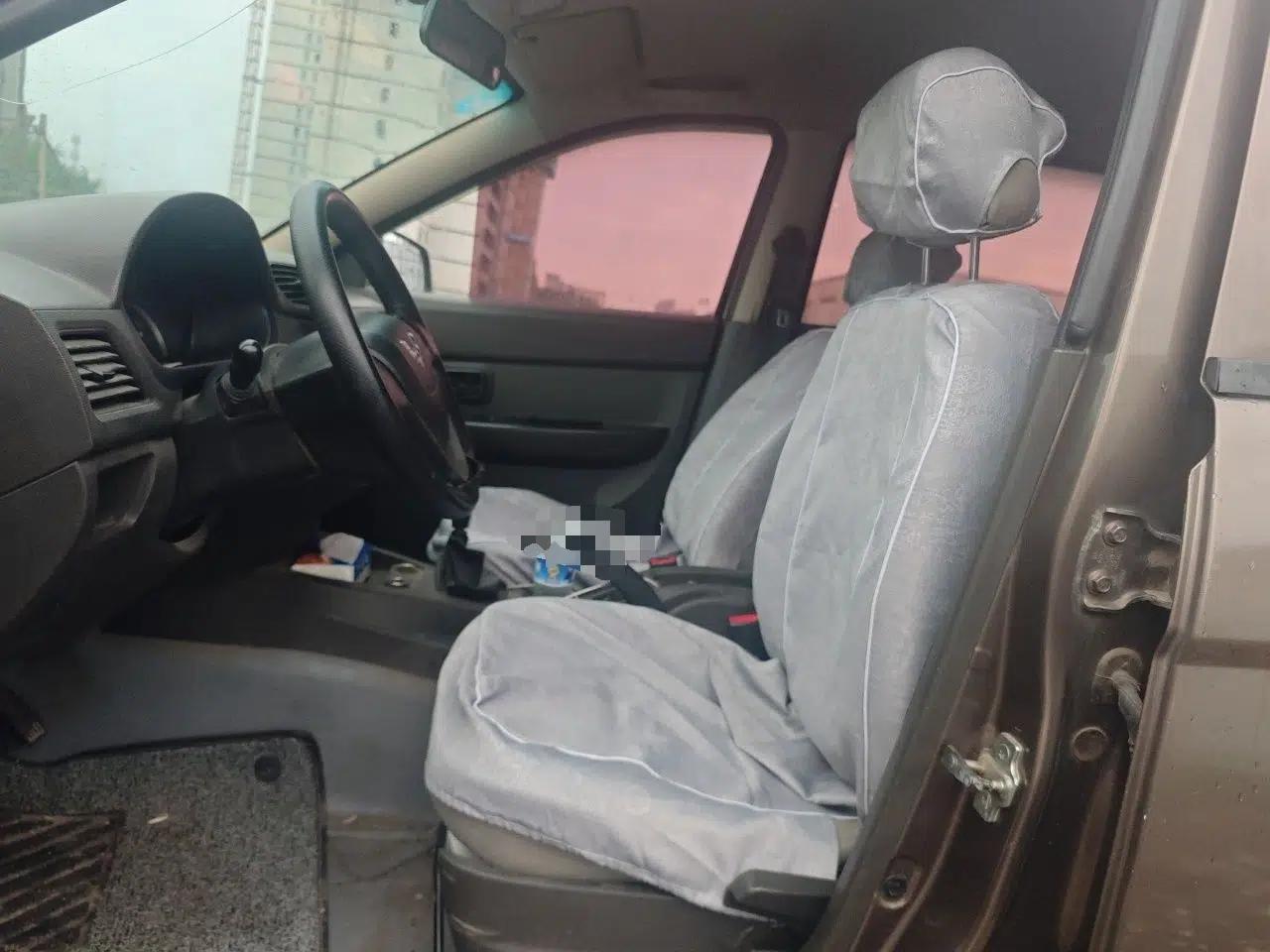 Wuling Hongguang 2015 1.5L S Basic Version China V Standard — миниатюра 15