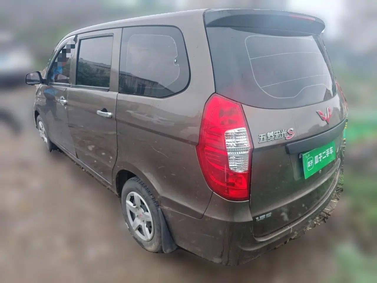 Wuling Hongguang 2015 1.5L S Basic Version China V Standard — миниатюра 4