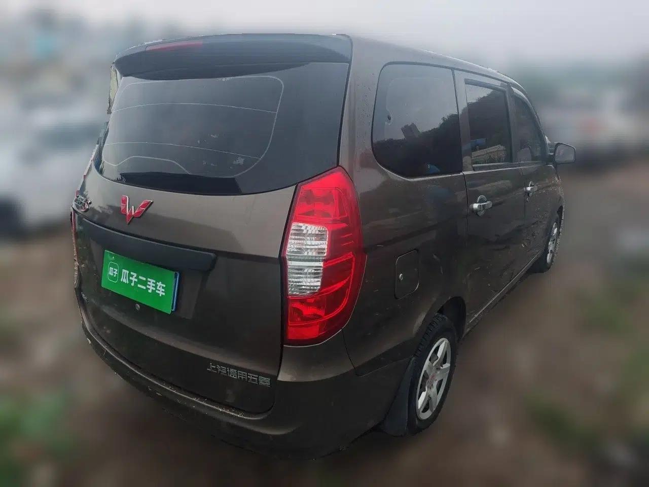 Wuling Hongguang 2015 1.5L S Basic Version China V Standard — миниатюра 6