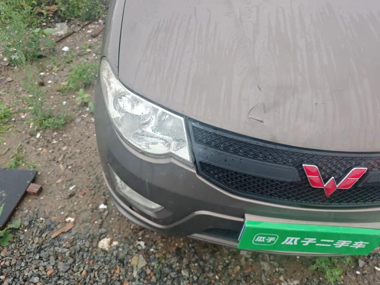 Wuling Hongguang 2015 1.5L S Basic Version China V Standard — миниатюра 7