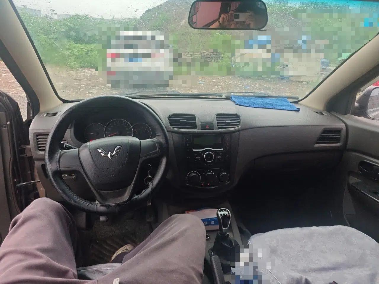 Wuling Hongguang 2015 1.5L S Basic Version China V Standard — миниатюра 9