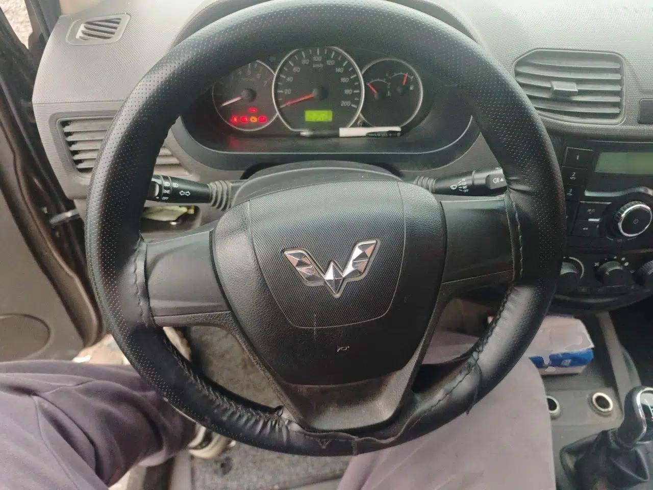 Wuling Hongguang 2015 1.5L S Basic Version China V Standard — миниатюра 10