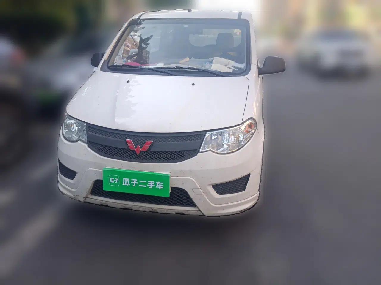 Wuling Hongguang 2018 1.2L Classic S Base Model — миниатюра 1