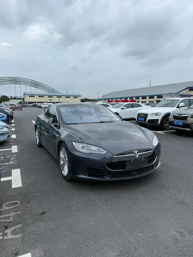 Model S 2015 90D — миниатюра 3