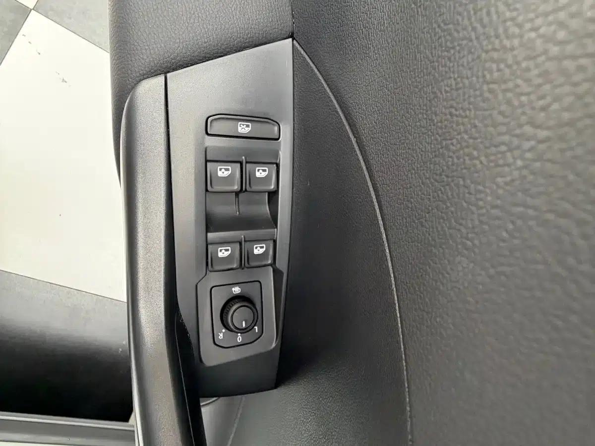 2021 Volkswagen T-Cross 1.5L Automatic Smart Connect Edition — миниатюра 14