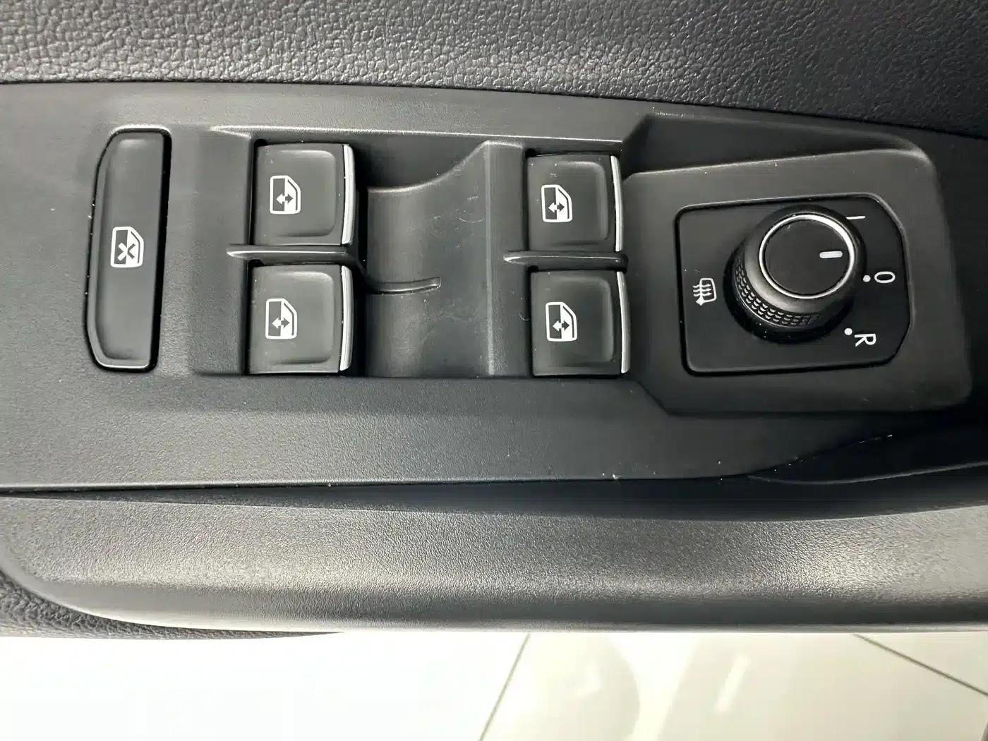 T-Cross 2021 280TSI DSG R-Line Smart Edition — миниатюра 12
