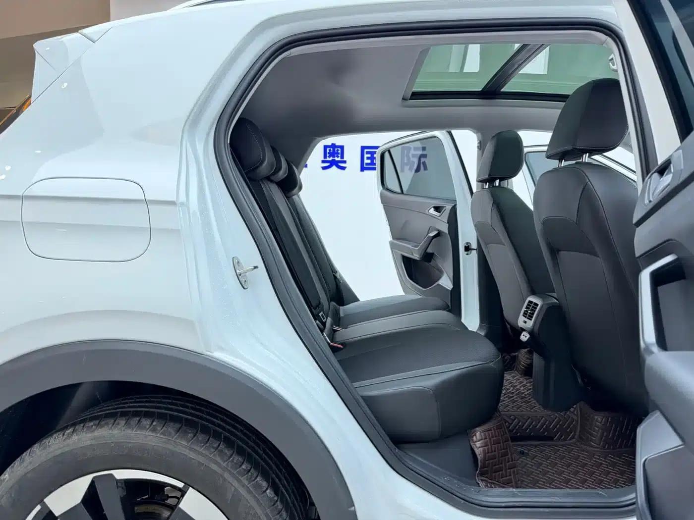 2021 Volkswagen T-Cross 1.5L Automatic Smart Connect Edition — миниатюра 18