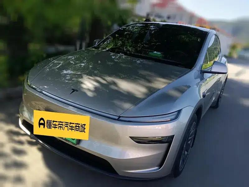 Model Y L 2026 Standard Edition — миниатюра 1