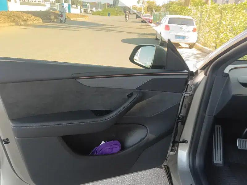 Model Y L 2026 Standard Edition — миниатюра 16