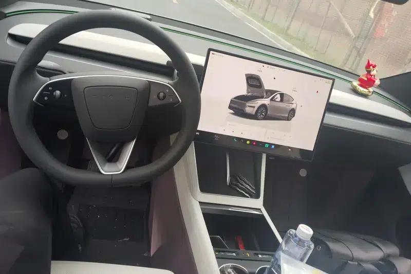 Model Y L 2026 Standard Edition — миниатюра 14