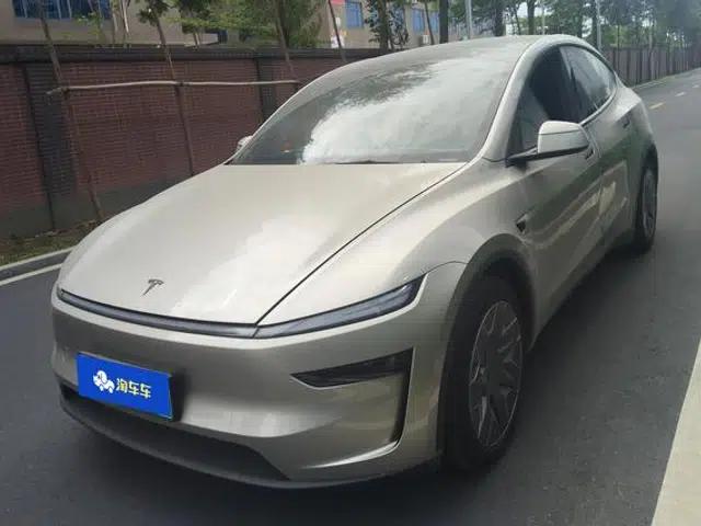 Model Y L 2026 Standard Edition