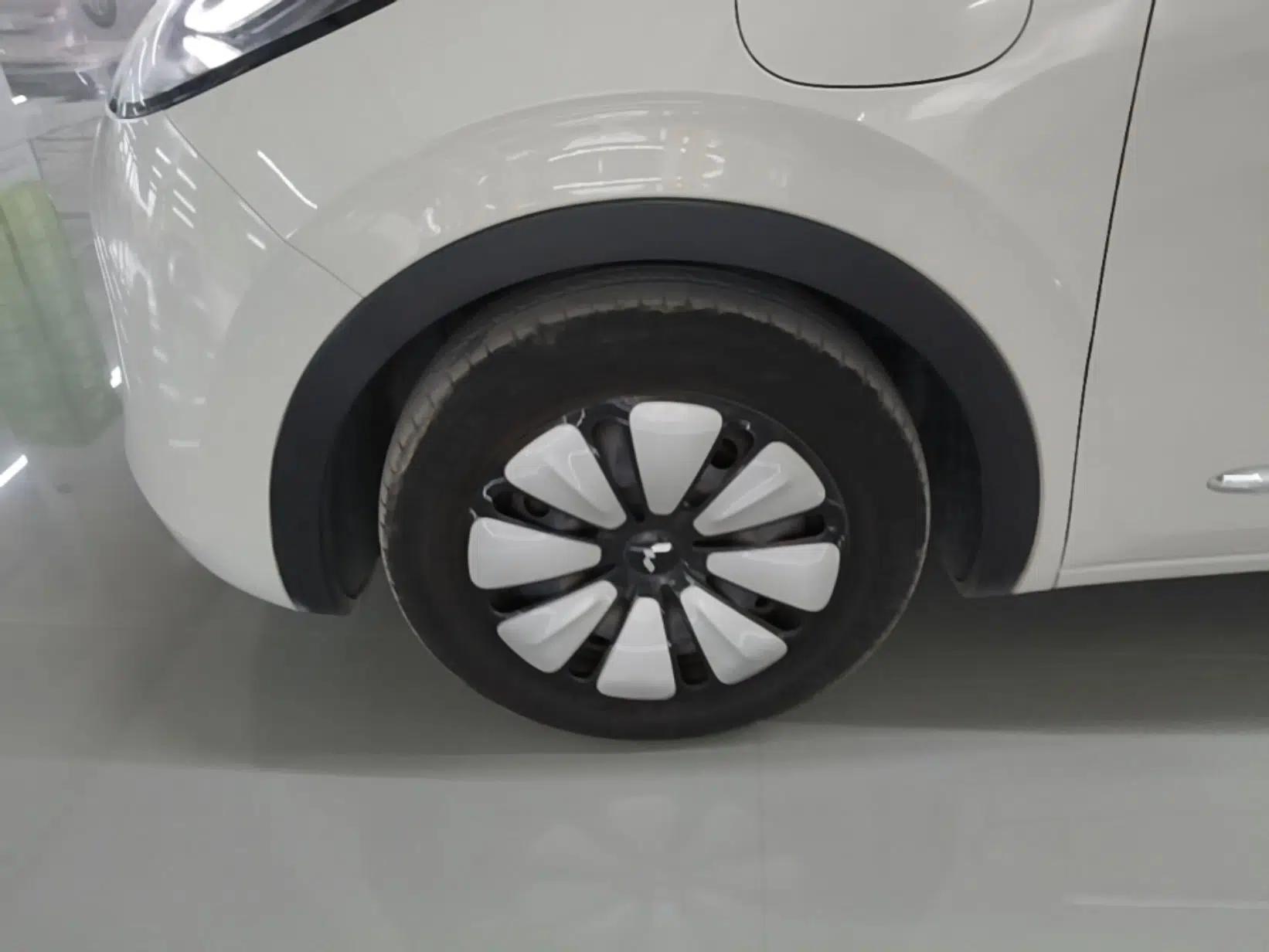 Wuling Bingo 2023 333 km Lingxi Connected Version — миниатюра 10