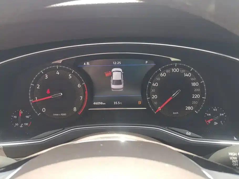 Phideon 2021 380TSI Luxury Edition — миниатюра 14