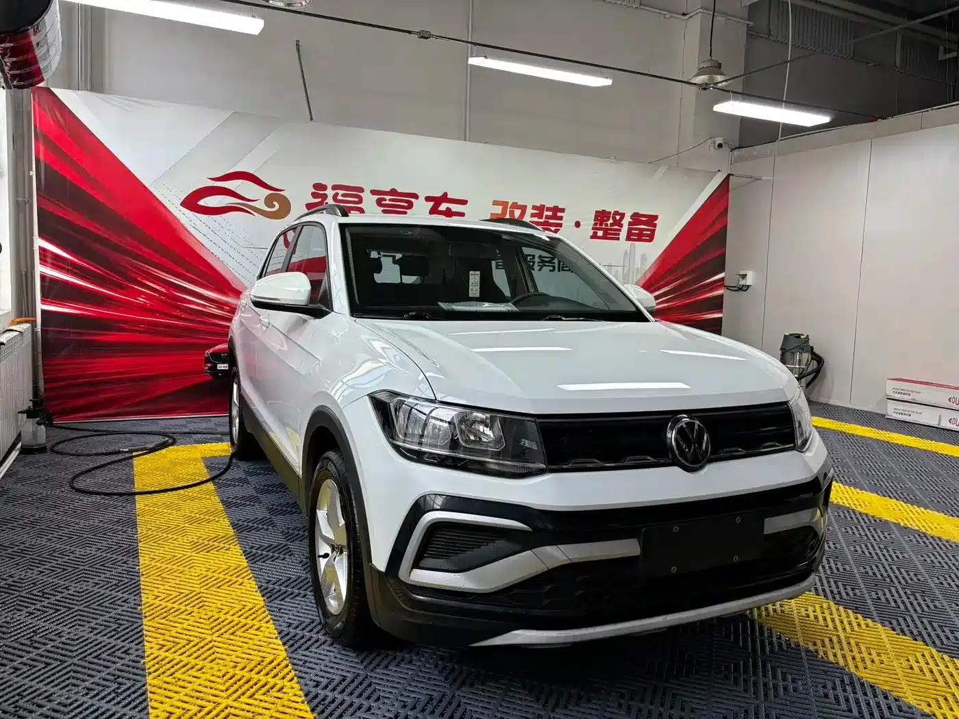 2023 Volkswagen T-Cross Facelift 1.5L Automatic Fashion Edition — миниатюра 1
