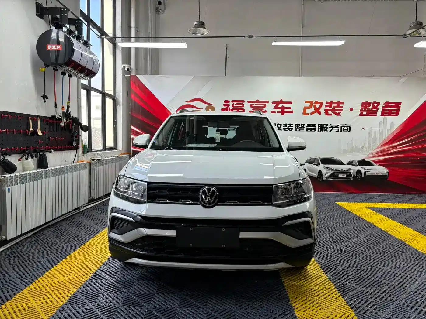 2023 Volkswagen T-Cross Facelift 1.5L Automatic Fashion Edition — миниатюра 2