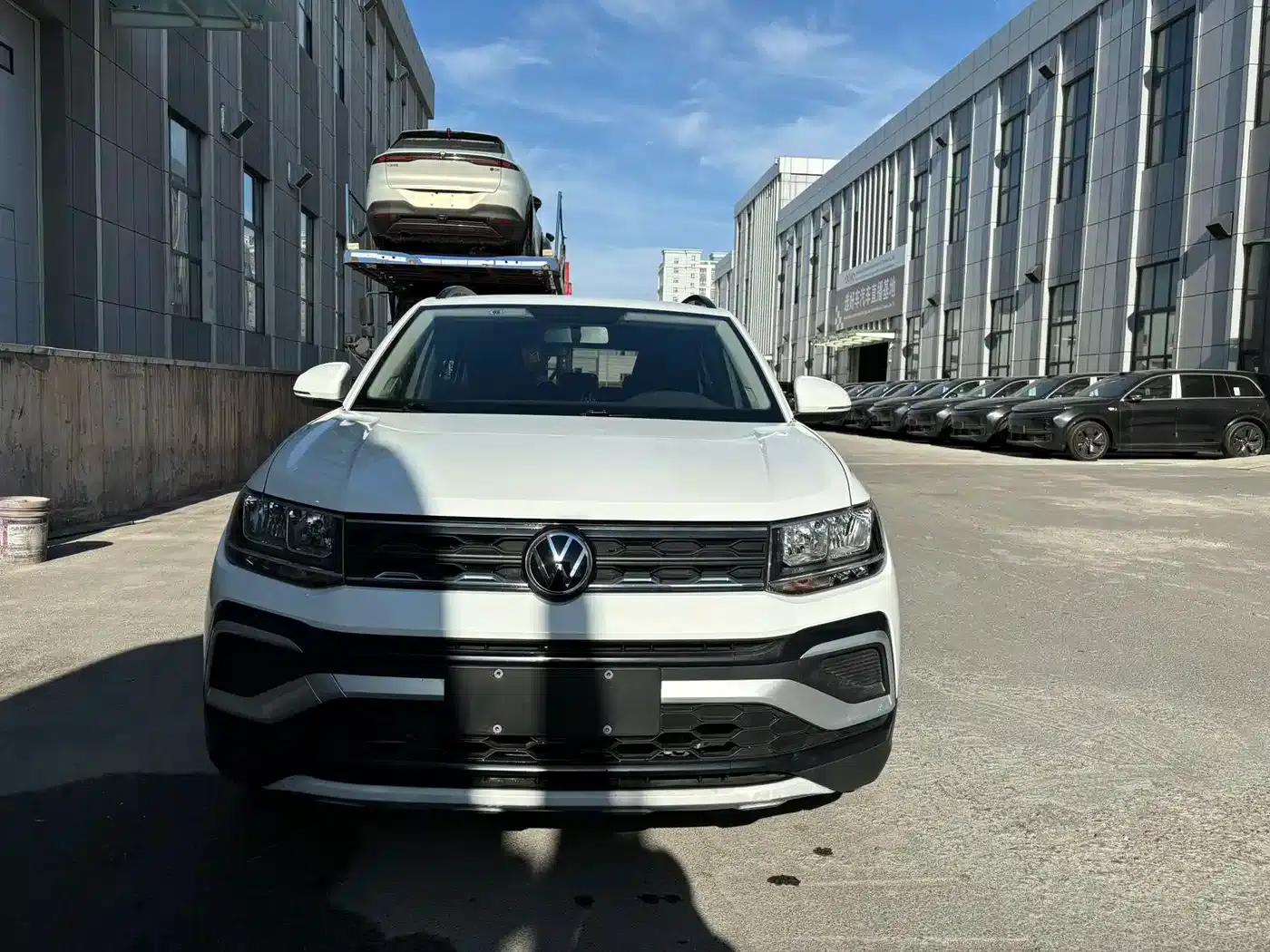 2023 Volkswagen T-Cross Facelift 1.5L Automatic Fashion Edition — миниатюра 1