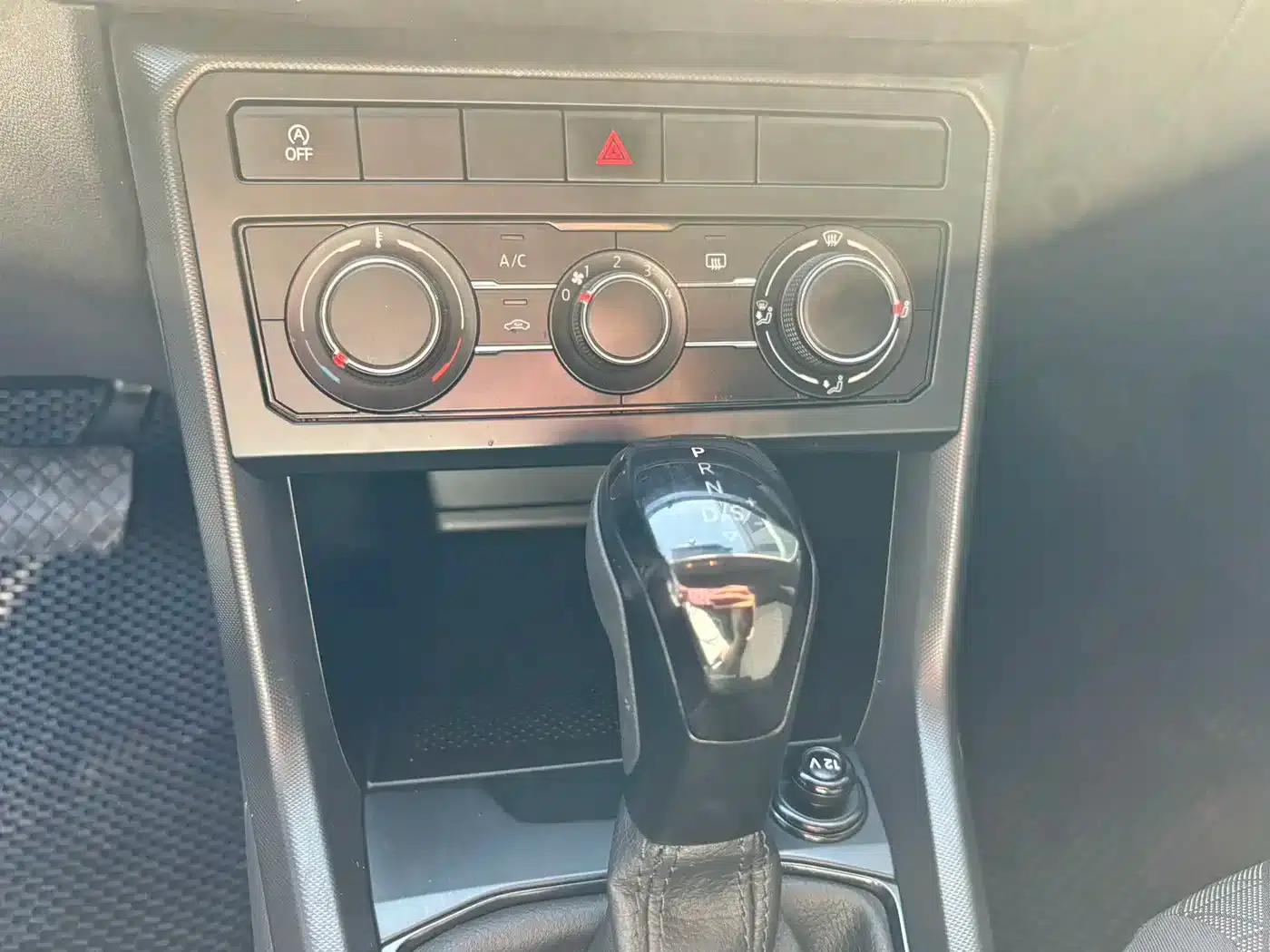 2023 Volkswagen T-Cross Facelift 1.5L Automatic Fashion Edition — миниатюра 15