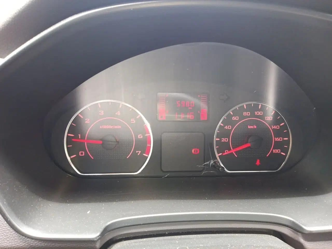 Wuling Hongguang V 2022 1.5L Jingqu Edition Electric-Assist LAR — миниатюра 11