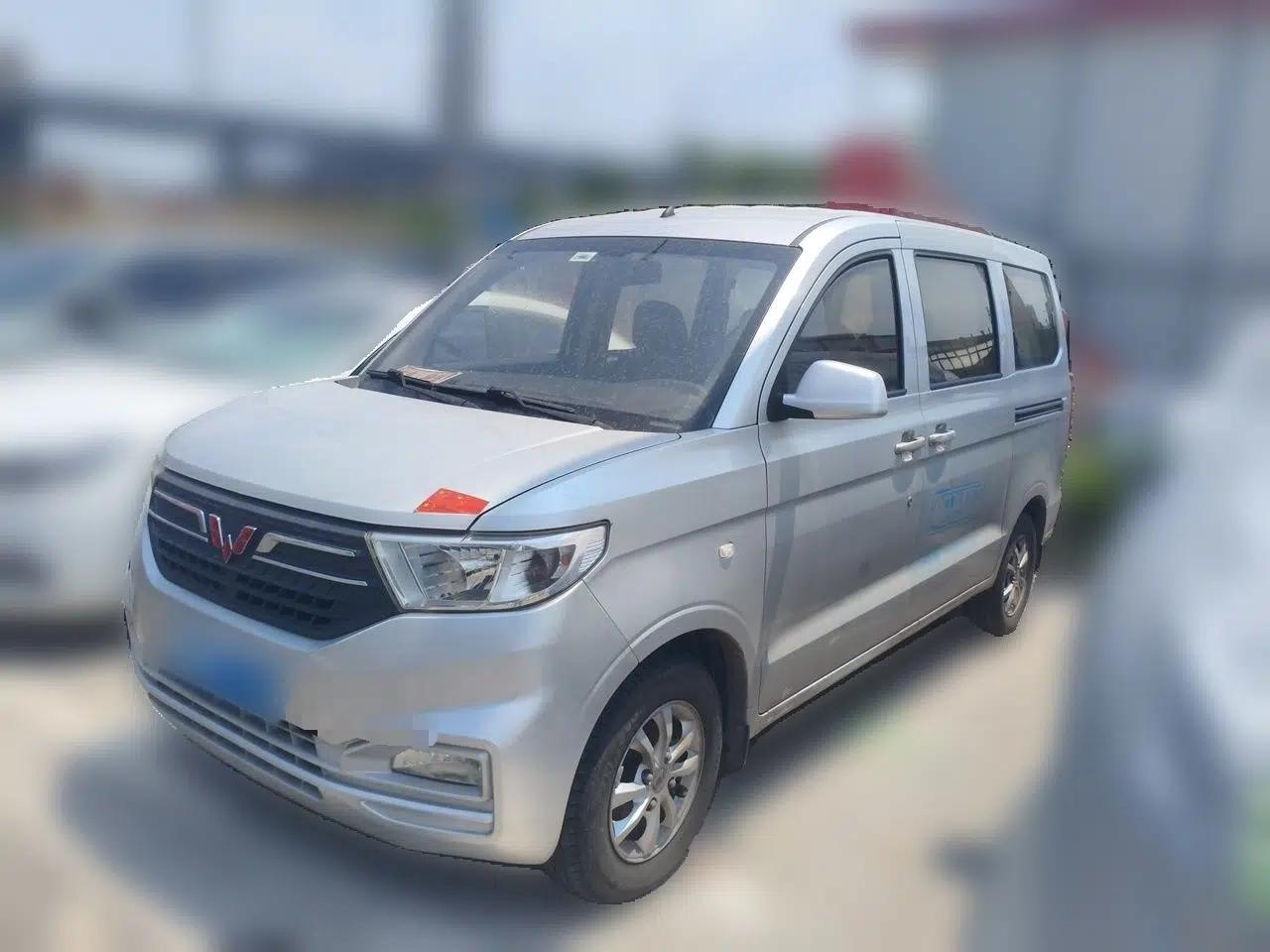 Wuling Hongguang V 2019 1.5L Standard Version L2B — миниатюра 1