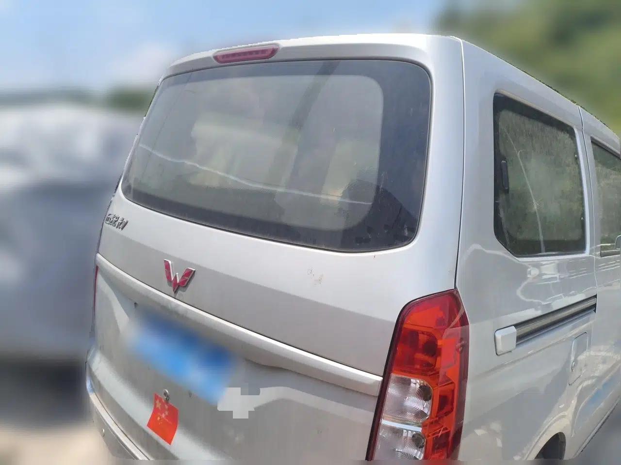 Wuling Hongguang V 2019 1.5L Standard Version L2B — миниатюра 5
