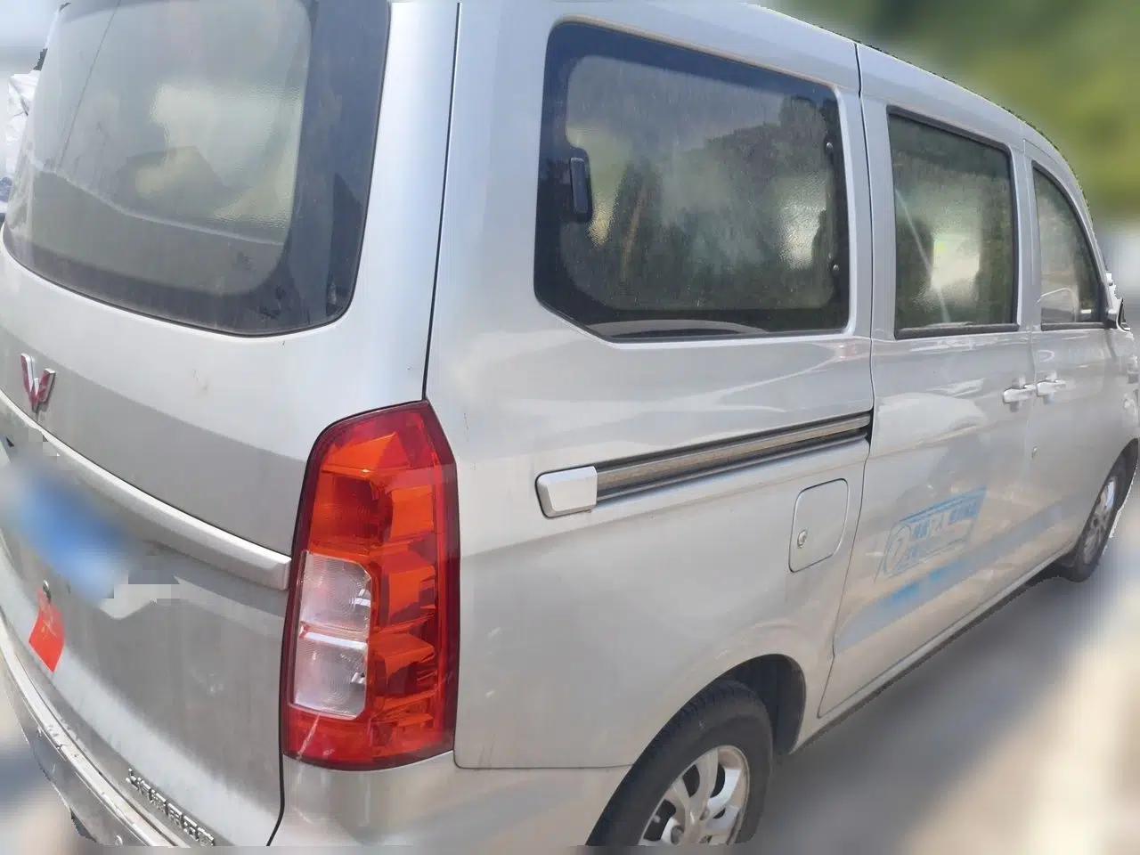 Wuling Hongguang V 2019 1.5L Standard Version L2B — миниатюра 6