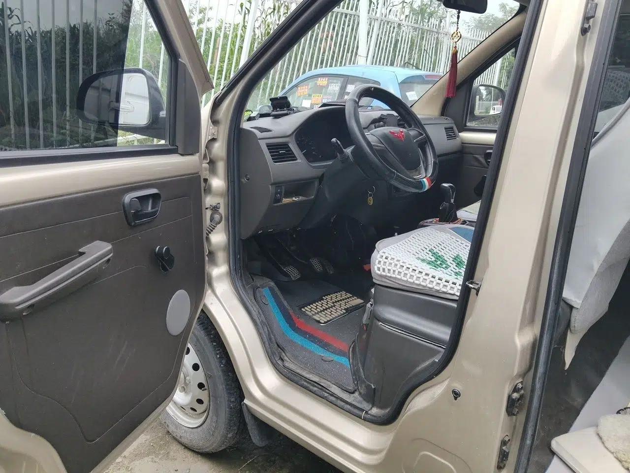 Wuling Rongguang Wuling Hongguang S closed-body van, 1.5-liter, 3+2 seats, manual transmission — миниатюра 16