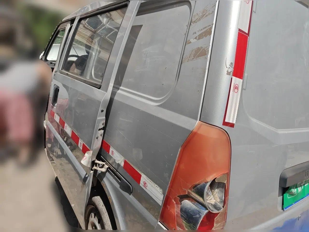 Wuling Rongguang Wuling Rongguang 5-seater, 1.2L manual transmission, no air conditioning, no power steering, cargo version — миниатюра 4