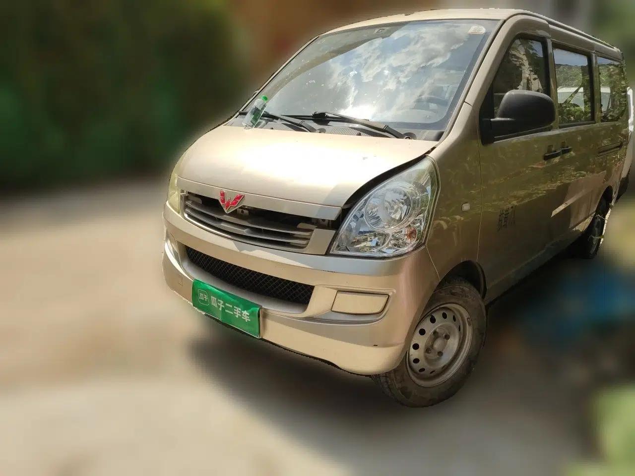 Wuling Rongguang 2019 1.2L S Base Model — миниатюра 1