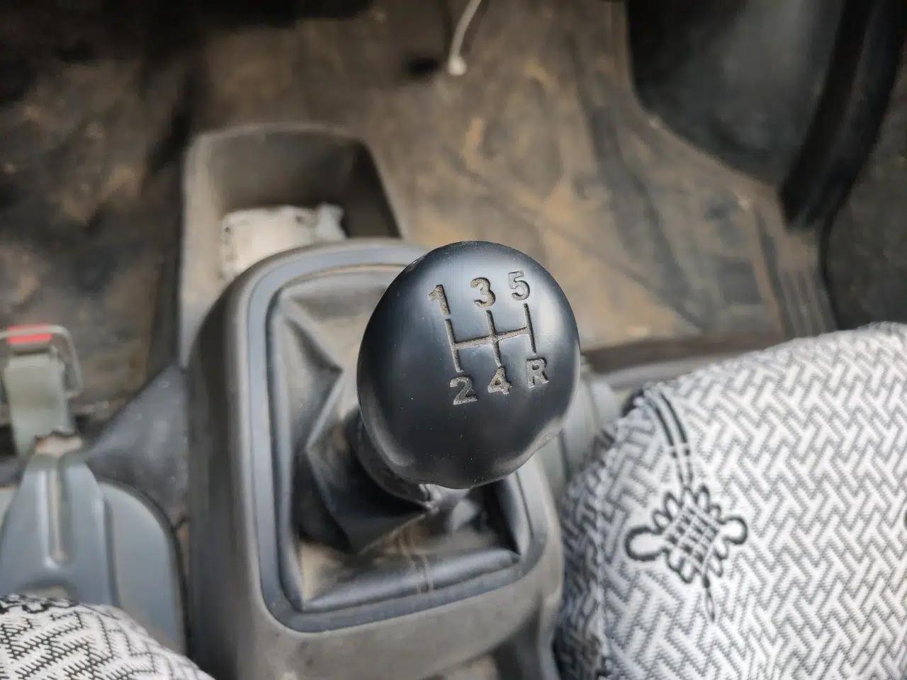 Wuling Rongguang 2019 1.2L S Base Model — миниатюра 14