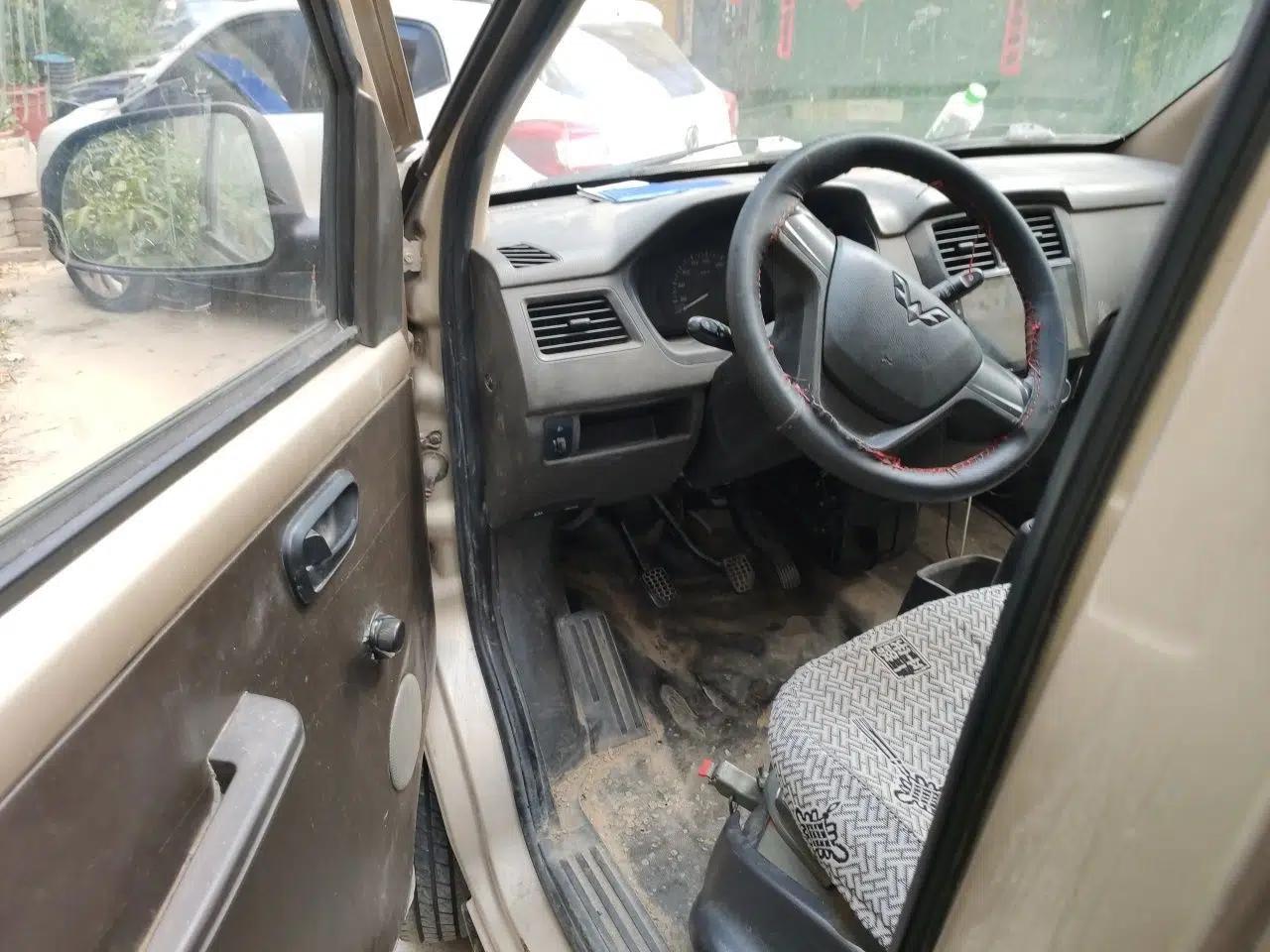 Wuling Rongguang 2019 1.2L S Base Model — миниатюра 16