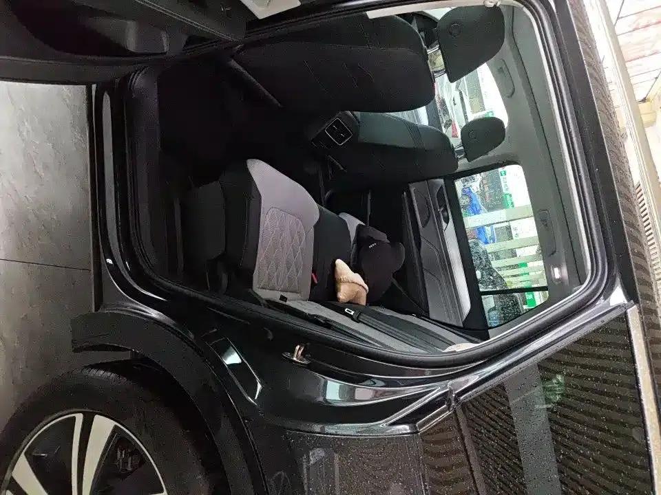 2024 Range Rover 380TSI AWD R-Line Cruiser - Special Edition — миниатюра 6