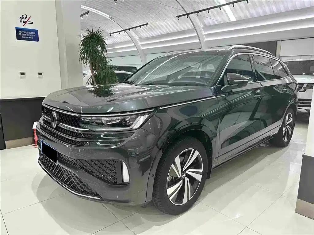 2024 Range Rover 380TSI AWD R-Line Cruiser — миниатюра 1