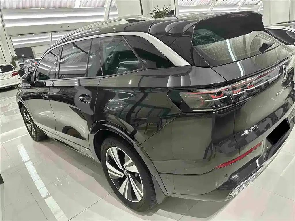 2024 Range Rover 380TSI AWD R-Line Cruiser — миниатюра 11