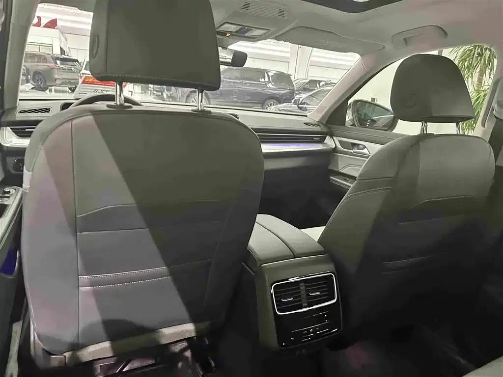2024 Range Rover 380TSI AWD R-Line Cruiser — миниатюра 10